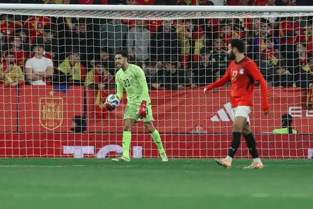 بالصور .. منتخب مصر يتعادل مع إسبانيا بعد أداء رائع