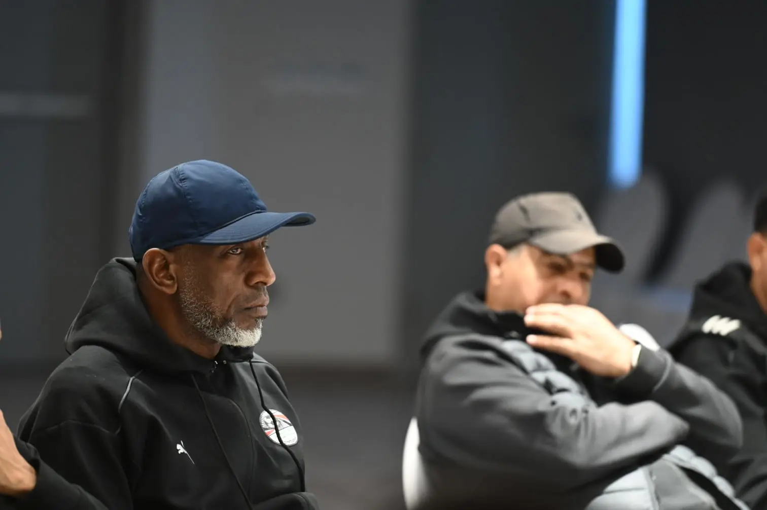 صور محاضرة pro1  عن طرق التعامل مع وسائل الإعلام