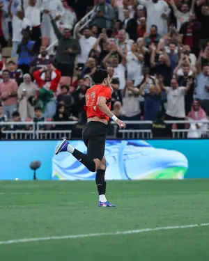 بالصور.. الهدف الرابع لمنتخب مصر (عمر مرموش)