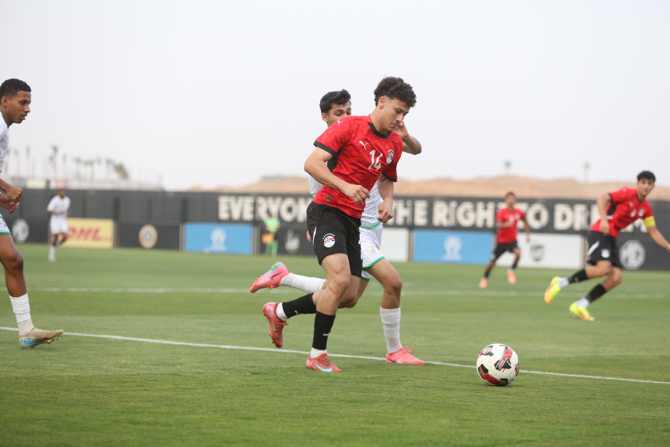 بالصور: منتخب الشباب يكرر فوزه على نظيره العماني (2 - 1) ودياً