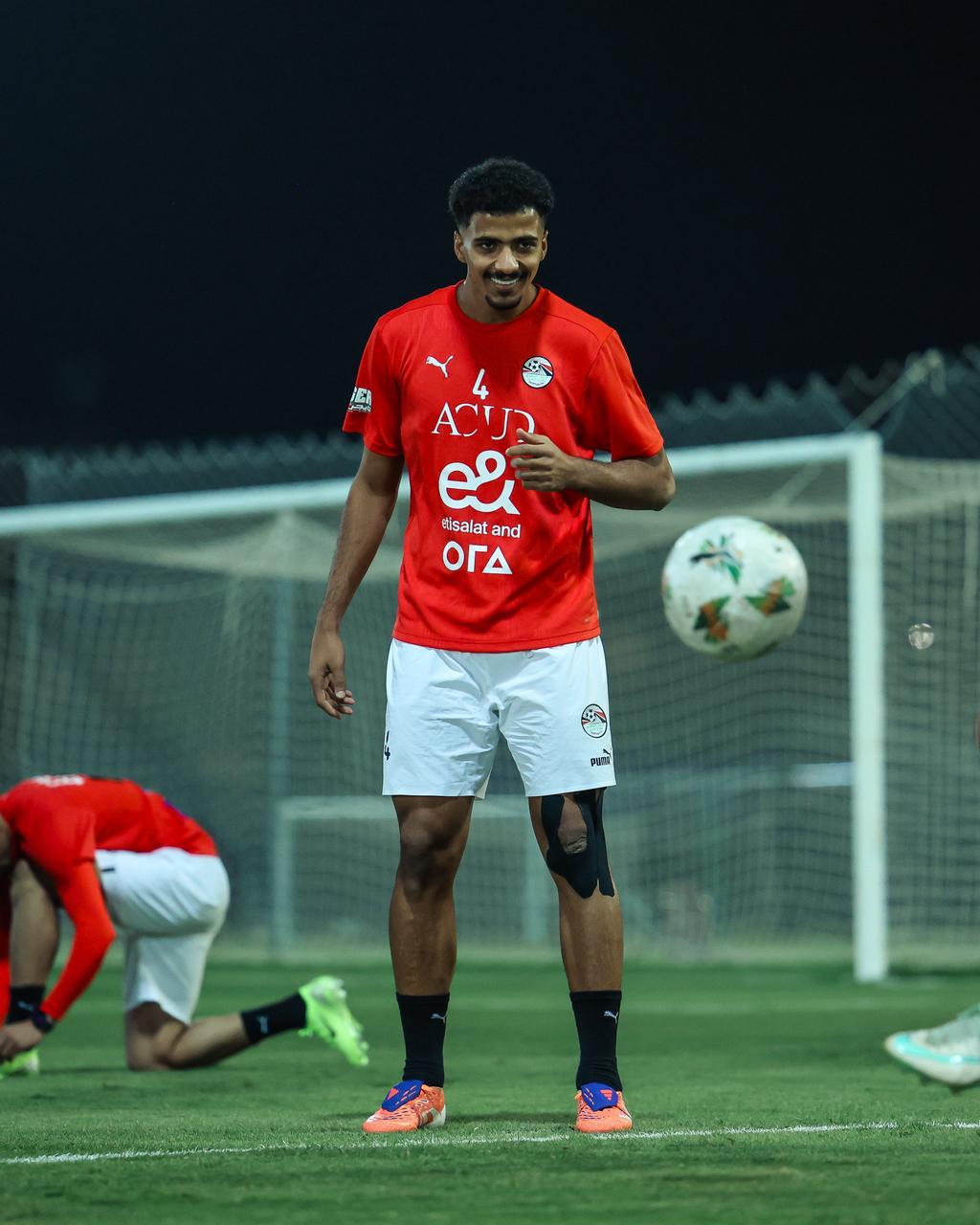 منتخب مصر يختتم تحضيراته لمواجهة أوزبكستان في دورة العين