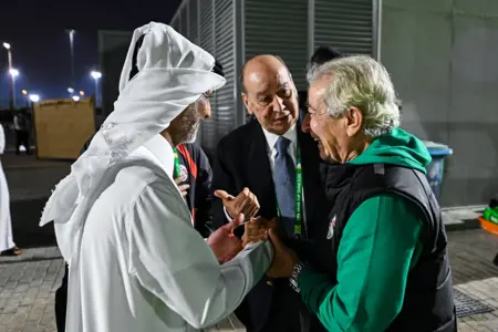 وزير الشباب والرياضة القطري يحضر مران منتخب مصر المشارك في كأس العرب