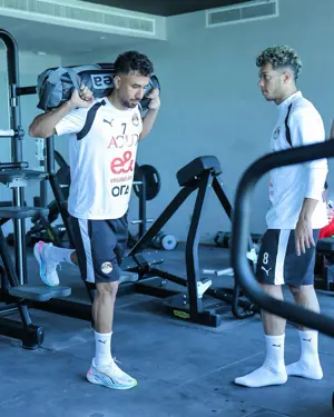 بالصور: المنتخب الوطني يتدرب في (الجيم) استعدادا للقاء روسيا