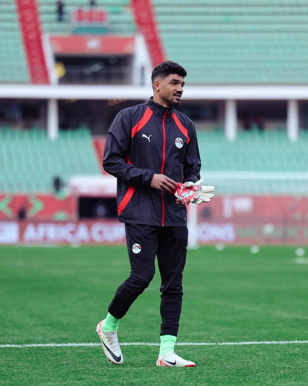 لاعبو منتخب مصر قبل مواجهة أنجولا