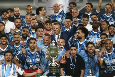 بالصور: مراسم تتويج بيراميدز بكأس مصر