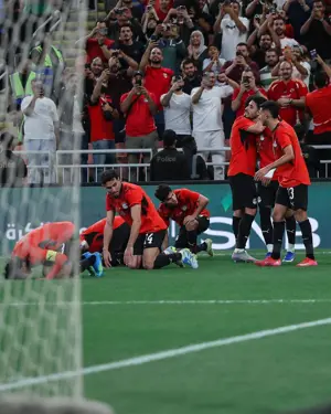 بالصور.. الهدف الرابع لمنتخب مصر (عمر مرموش)