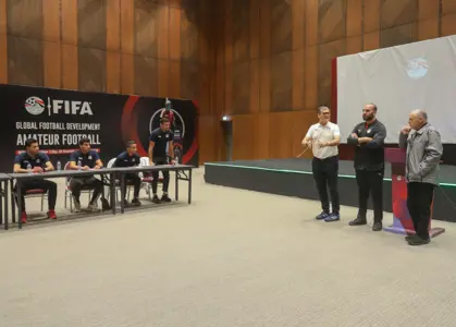 بالصور.. أبو ريدة في ختام معسكر الحكام الواعدين