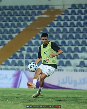 في حضور أبو ريدة.. المنتخب الوطني يتدرب على ملعب هزاع بن زايد استعدادًا لأوزبكستان