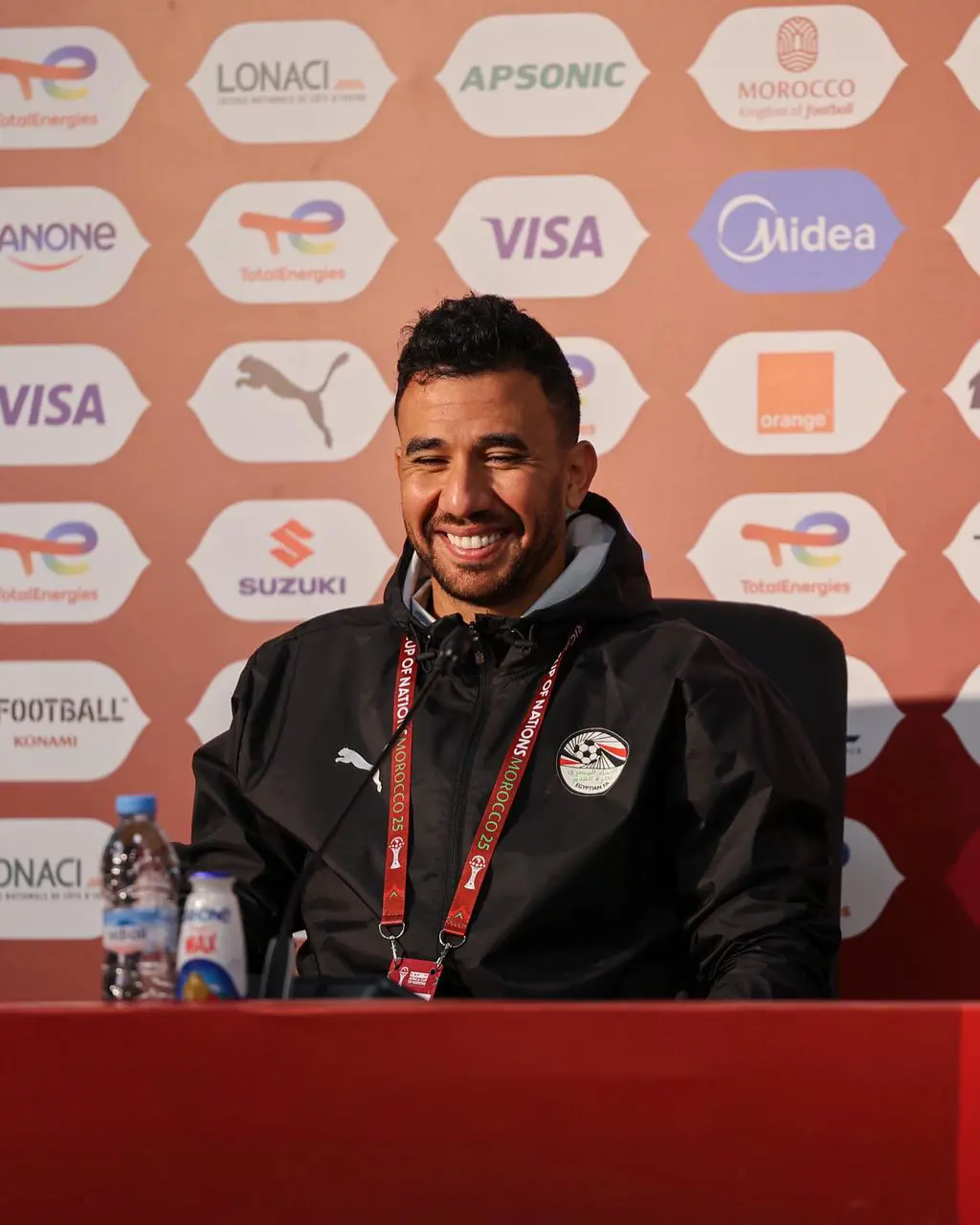 حسام حسن و"تريزيجيه" في المؤتمر الصحفي قبل لقاء كوت ديفوار غدا