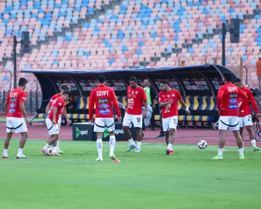 احماء منتخب مصر المشارك في كأس العرب قبل لقاء الجزائر