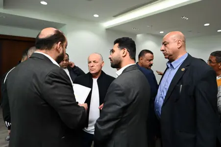 بالصور: أبوريدة يجتمع مع مجموعة من رؤساء الأندية