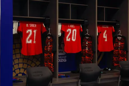 بالصور.. غرفة ملابس منتخب مصر قبل مواجهة أستراليا في دور ال32 بالمونديال