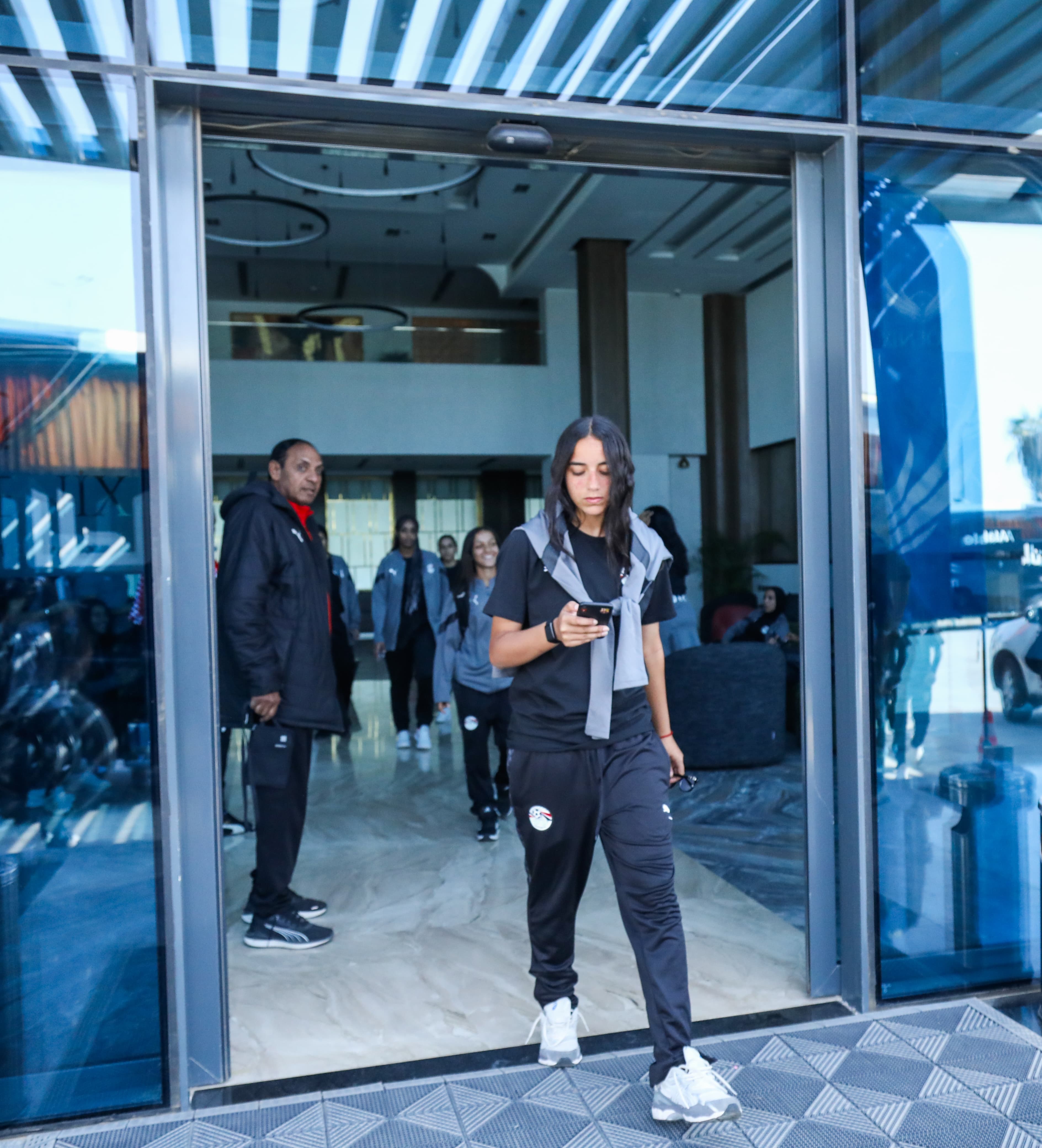 بعثة منتخب مصر للكرة النسائية تغادر إلى السعودية 