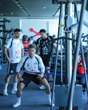 بالصور: المنتخب الوطني يتدرب في (الجيم) استعدادا للقاء روسيا