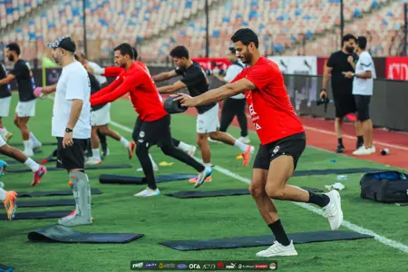 منتخب مصر يؤدي أول تدريباته على ملعب القاهرة قبل السفر للمغرب
