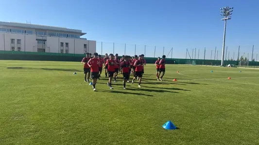 بالصور: منتخب الناشئين يختتم تحضيراته للقاء تنزانيا في نصف نهائي كأس أفريقيا