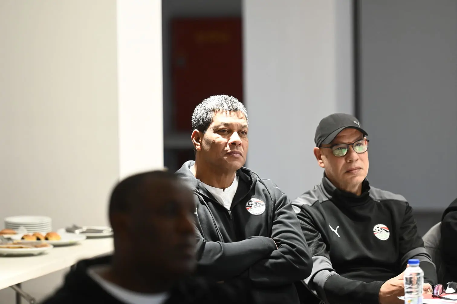 صور محاضرة pro1  عن طرق التعامل مع وسائل الإعلام