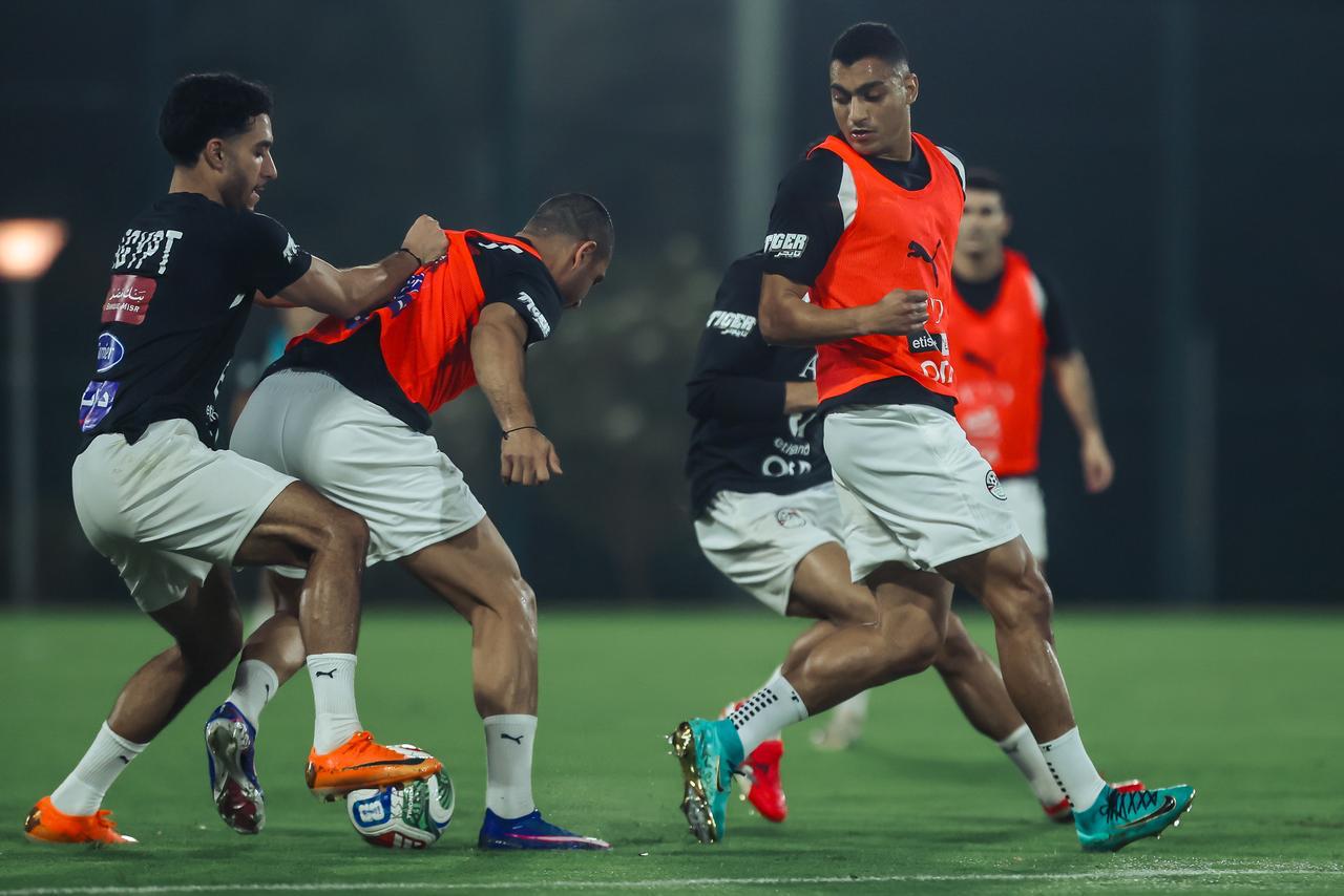 منتخب مصر يخوض تدريبه الأول في جدة استعداداً لودية السعودية 