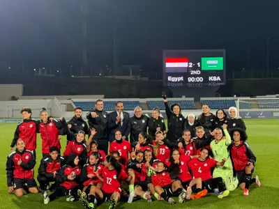 بالصور: منتخب الكرة النسائية يتفوق على شقيقه السعودي ودياً