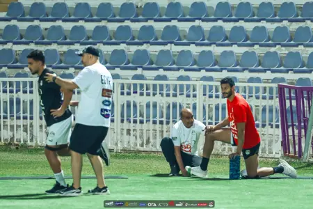 في حضور أبو ريدة.. المنتخب الوطني يتدرب على ملعب هزاع بن زايد استعدادًا لأوزبكستان