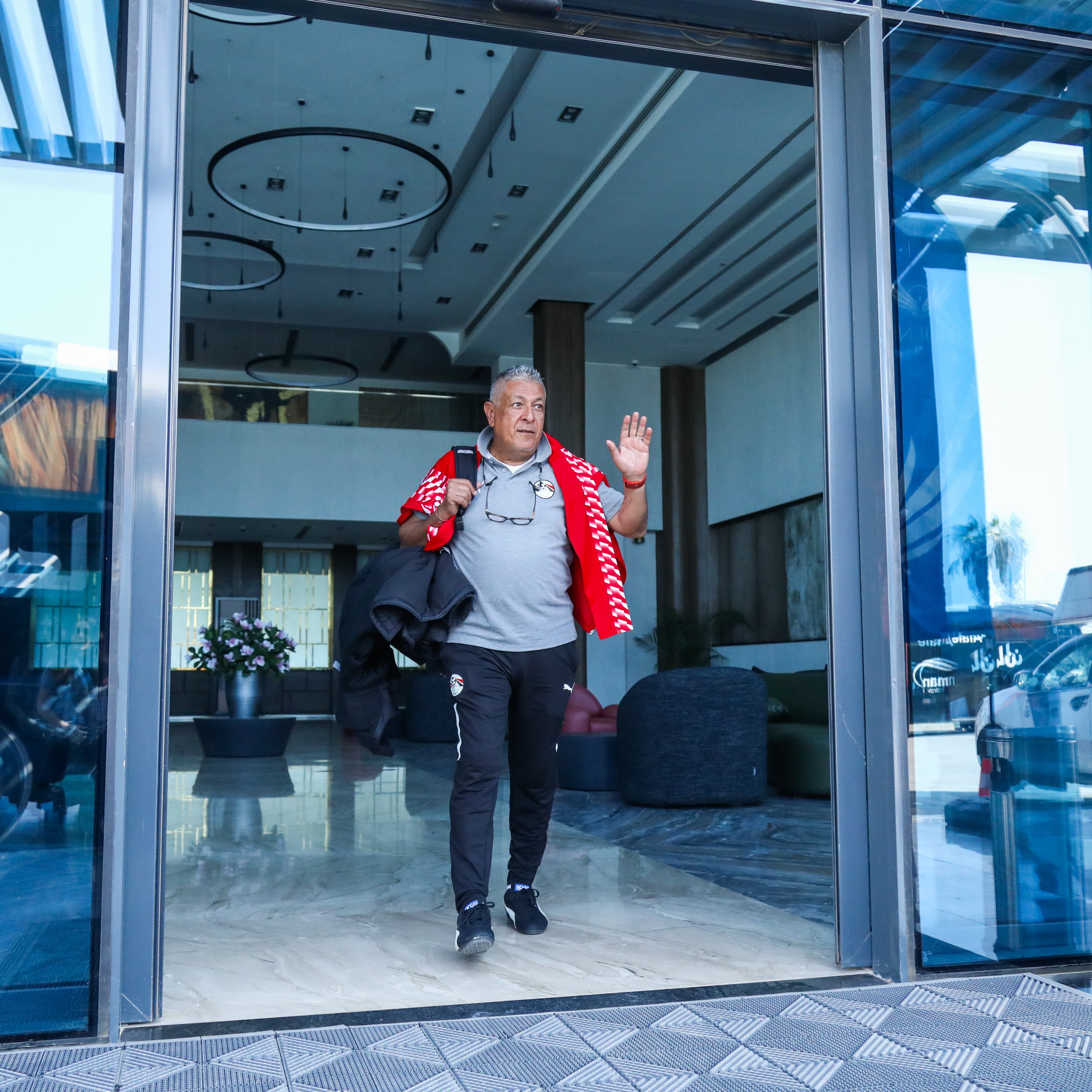 بعثة منتخب مصر للكرة النسائية تغادر إلى السعودية 