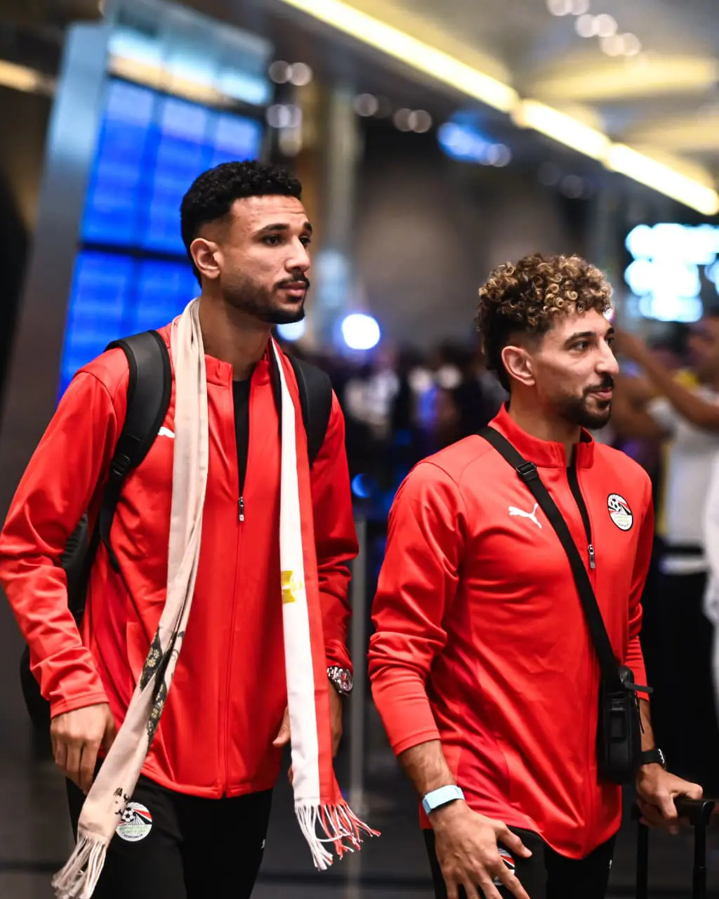 جماهير مصر في استقبال بعثة منتخب مصر المشارك في كأس العرب عند وصولها للدوحة