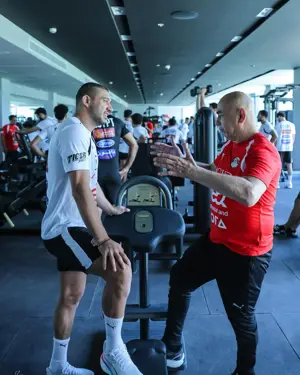 بالصور: المنتخب الوطني يتدرب في (الجيم) استعدادا للقاء روسيا