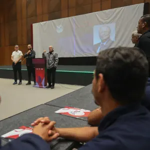 بالصور.. أبو ريدة في ختام معسكر الحكام الواعدين