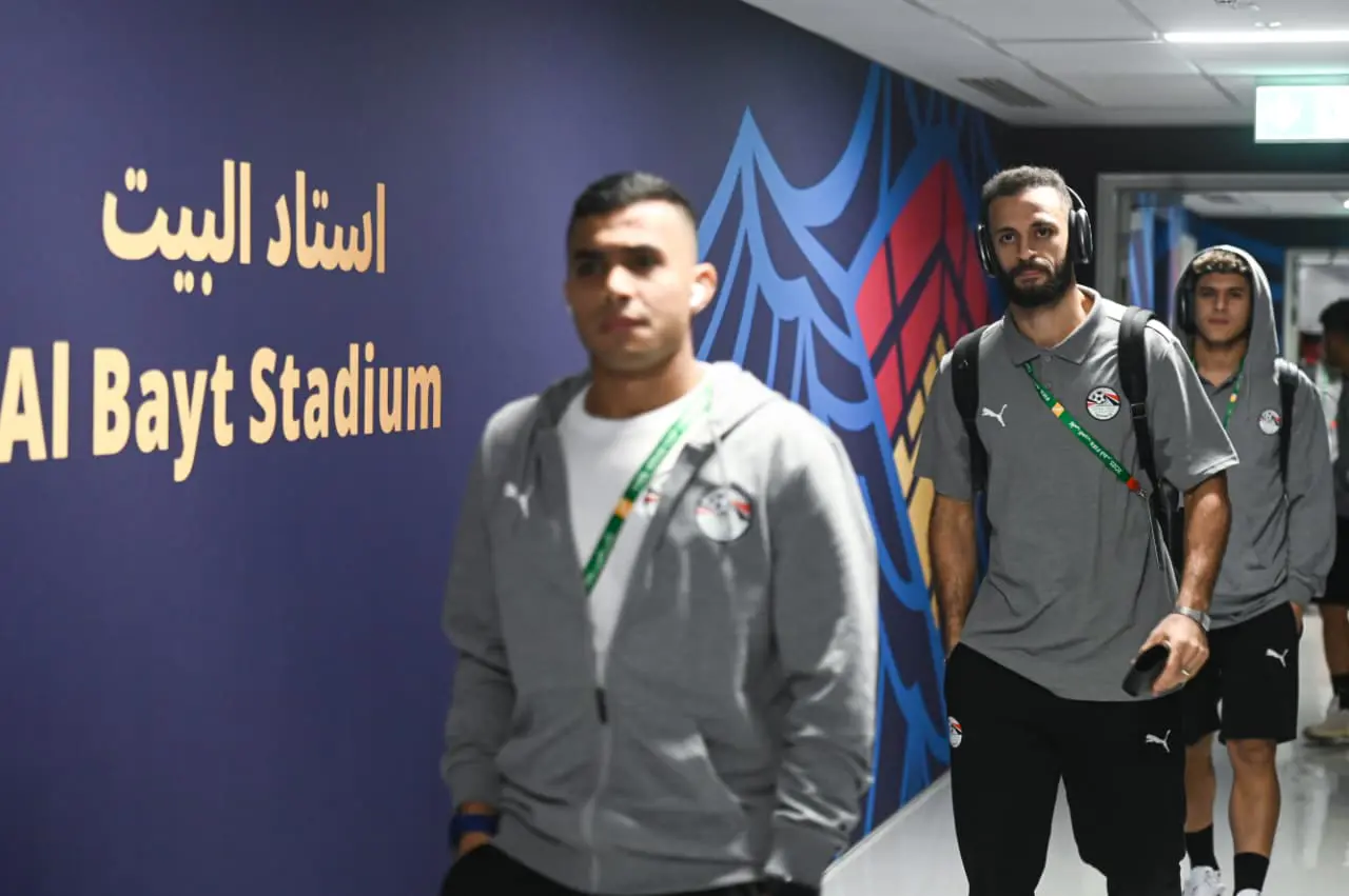 منتخب مصر المشارك في كأس العرب يصل لملعب البيت قبل مواجهة الأردن