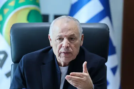 بالصور: أبوريدة يجتمع مع مجموعة من رؤساء الأندية