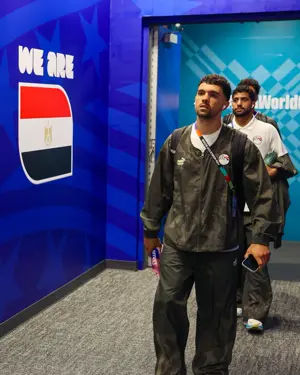 بالصور.. وصول منتخب مصر لملعب مواجهة استراليا بكأس العالم