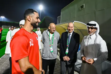 وزير الشباب والرياضة القطري يحضر مران منتخب مصر المشارك في كأس العرب