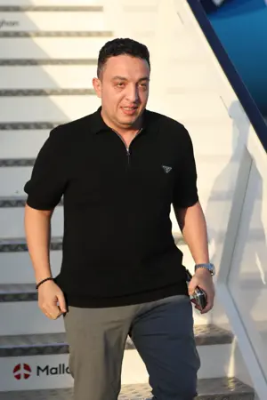وصول بعثة المنتخب الوطني من واجادوجو ووزير الشباب والرياضة في استقبالها