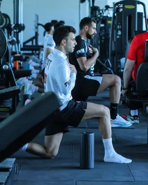 بالصور: المنتخب الوطني يتدرب في (الجيم) استعدادا للقاء روسيا