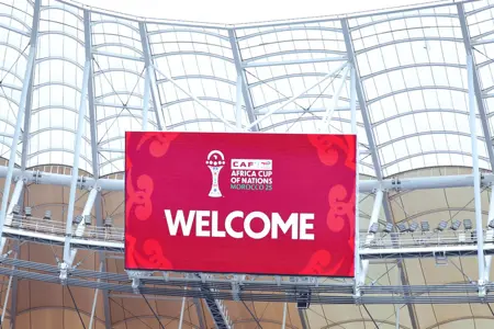 منتخب مصر يتفقد أرضية ملعب مباراة السنغال 