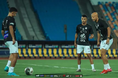 منتخب مصر يؤدي أول تدريباته على ملعب القاهرة قبل السفر للمغرب