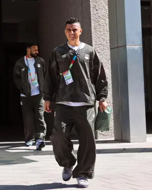 بالصور: منتخب مصر يتحرك لملعب ايه تي اند تي في دالاس قبل مواجهة استراليا