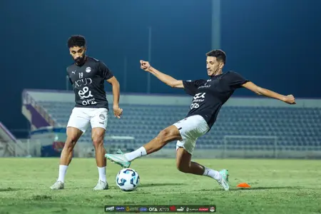 في حضور أبو ريدة.. المنتخب الوطني يتدرب على ملعب هزاع بن زايد استعدادًا لأوزبكستان