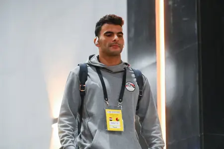 وصول لاعبي منتخب مصر لملعب القاهرة قبل مواجهة غينيا بيساو