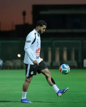 بالصور: المنتخب يخوض تدريبه الثاني في معسكر مايو استعدادا للقاء روسيا