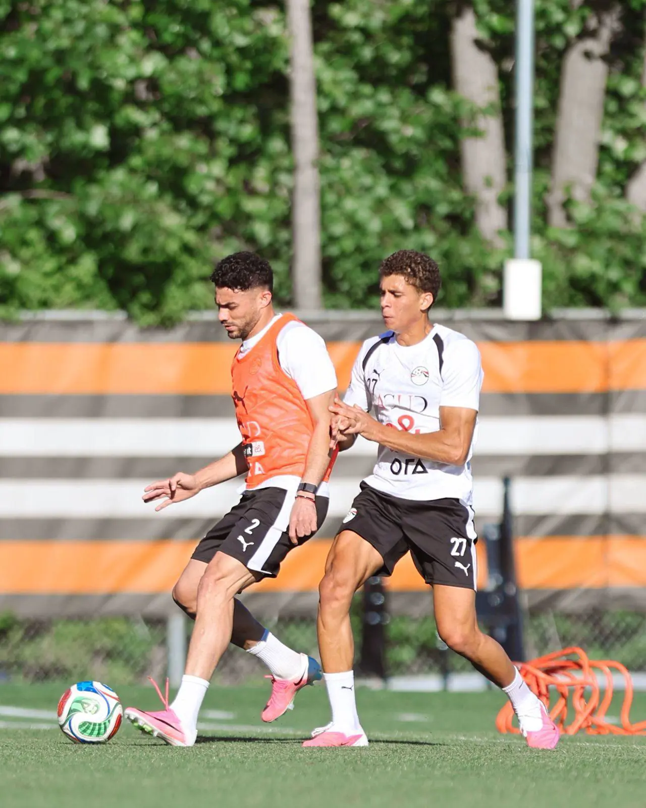 بالصور.. المنتخب الوطني مكتمل الصفوف بانضمام مرموش استعداداً لودية البرازيل 