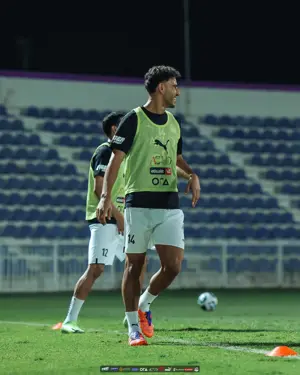 في حضور أبو ريدة.. المنتخب الوطني يتدرب على ملعب هزاع بن زايد استعدادًا لأوزبكستان