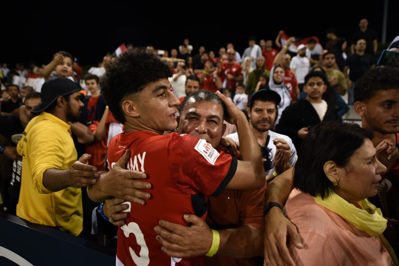 فرحة المنتخب الوطني تحت 17 سنة بعد التعادل مع فنزويلا بعشرة لاعبين