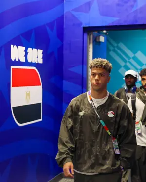 بالصور.. وصول منتخب مصر لملعب مواجهة استراليا بكأس العالم